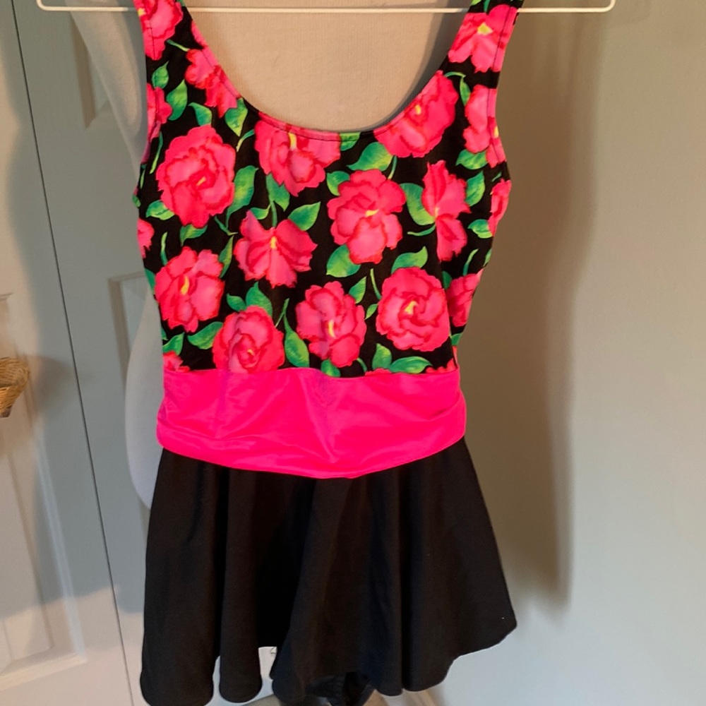 Sea Fair One Piece Bathing Suit with Skirt
